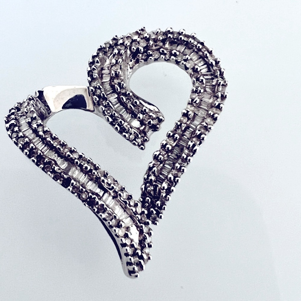 Solid 10K White Gold 0.50ctw Natural Diamond Heart Love Pendant - Picture 2 of 5